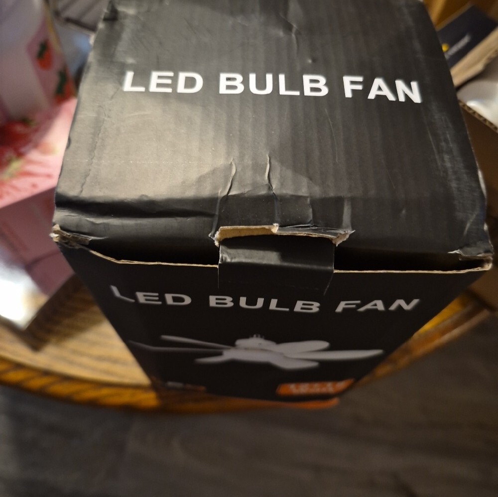 LED Bulb Fan Ceiling Light - New - Picture 2 of 6